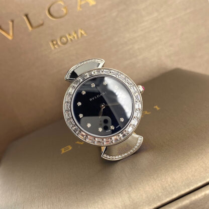 Bulgari luxury soft wrist watch - Image 4