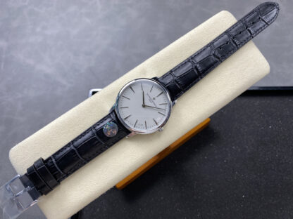 Vacheron Constantin exquisite and versatile watch - Image 4