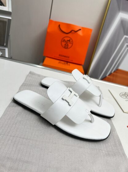 Hermès spring and summer white daily home travel vacation essential slippers - Image 3