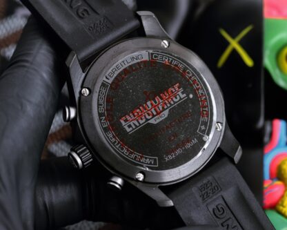 Breitling's ideal luxury sports watch - Image 4