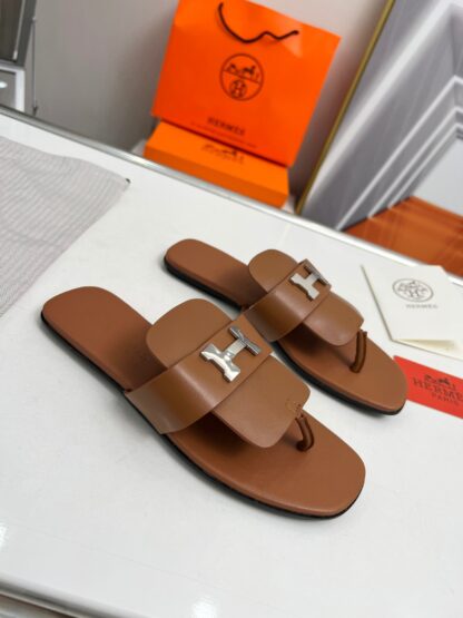 Hermes spring and summer dark brown daily home travel vacation essential slippers - Image 3
