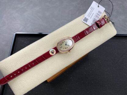 Cartier classic elegant European style ladies watch - Image 4