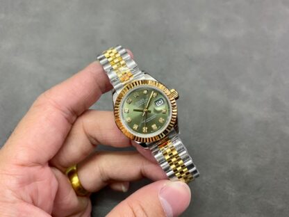 Rolex Datejust 28mm for women - Image 4