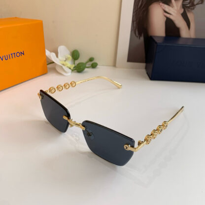 LOUIS VUITTON Fashion Sunglasses - Image 5
