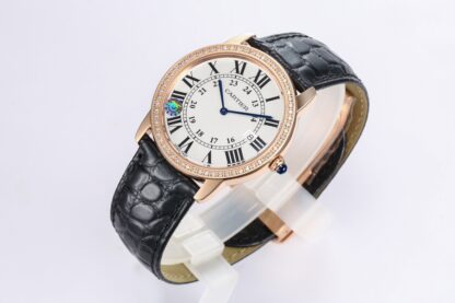 Cartier couple's elegant watch - Image 4