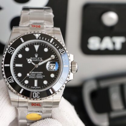 Rolex Oyster Submariner Date Submariner Automatic Mechanical - Image 4