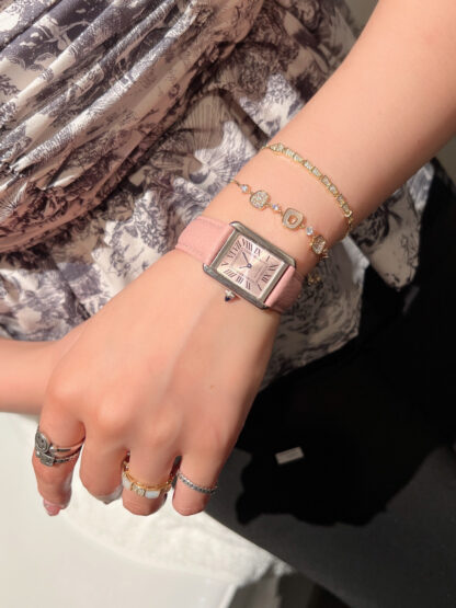 Cartier Tank Series Vintage Watch - Image 4