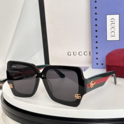 Gucci fashion sunglasses - Image 4