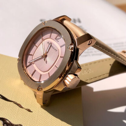 Burberry Quartz Women's Watch - Image 4