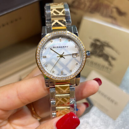 Burberry Fashion Trend Temperament Watch - Image 4
