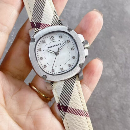 Burberry British Style Series Women's Watch - Image 4