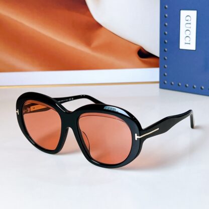 Gucci fashion sunglasses - Image 4