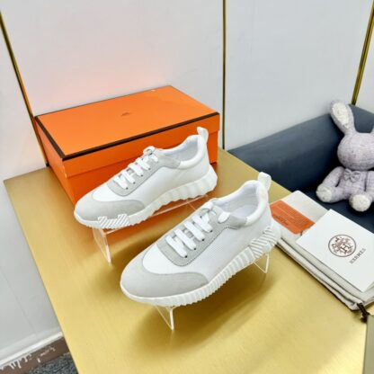 Hermès Spring and Summer Classic Couple Style British White and Gray Colorblock Sports Casual Shoes - Image 4