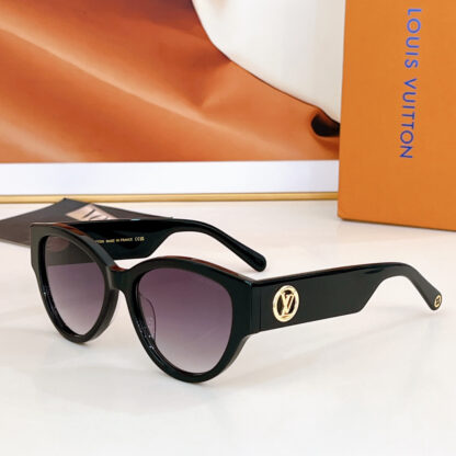 LOUIS VUITTON Fashion Sunglasses - Image 5