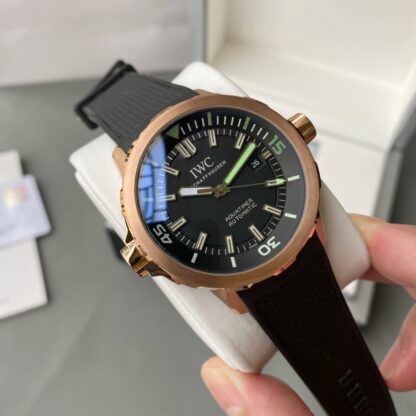 IWC Marine Chronograph Series - Image 4
