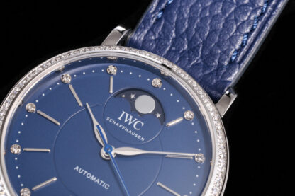IWC Long Kinetic Moon Phase Expert Series - Image 4