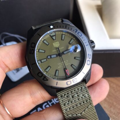 TAG Heuer Aquaracer Series Mechanical Watch - Image 4