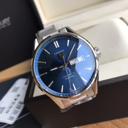 TAGHeuer Carrera series double calendar fashion watch - Image 4