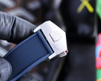 TAGHeuer Aquaracer Series Automatic Mechanical Watch - Image 4
