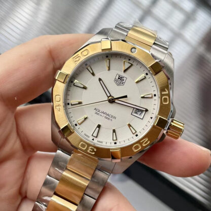 TAGHeuer stylish steel band quartz watch - Image 2