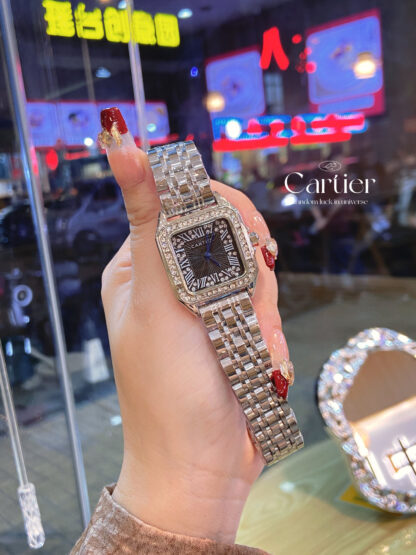 Cartier Cheetah Series Gorgeous Charming Mature Watch - Image 4