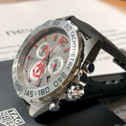 TAGHeuer handsome quartz men's watch - Image 3