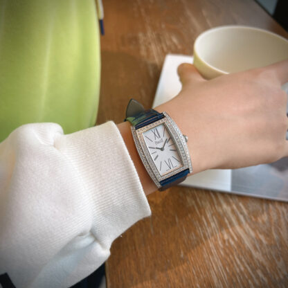 Piaget elegant and noble luxury watch - Image 4