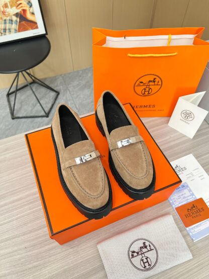 Hermes brown comfortable trendy leather loafers - Image 4