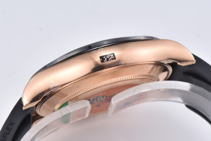 Rolex's top-level 7750 caliber Chronograph Daytona - Image 4
