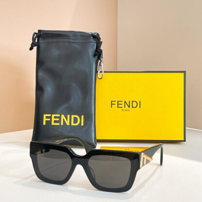 FENDI fashion trend sunglasses - Image 5