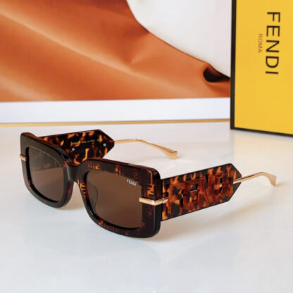 FENDI fashion trend sunglasses - Image 5
