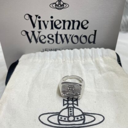 Vivienne Westwood Square Wax Saturn Ring - Image 4