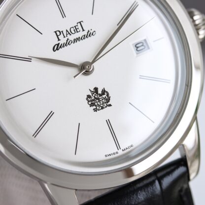 Piaget Classic Atmospheric Mechanical Watch - Image 4