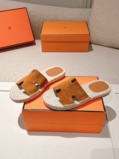 Hermès latest spring and summer dark brown refreshing and comfortable straw slippers - Image 4