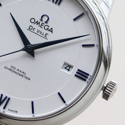 Omega Butterfly Series Watch - Image 4