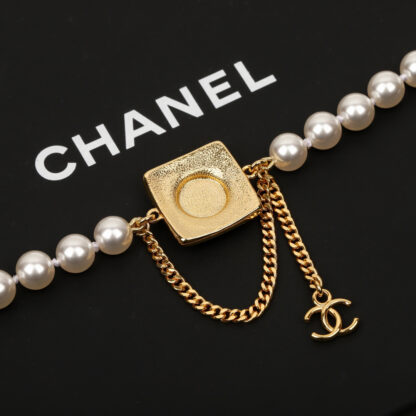 Chanel 24C Square Pearl Necklace - Image 4