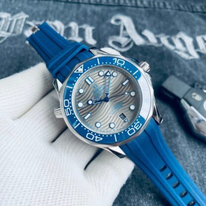 Omega Seamaster 300 Series - A Classic Design - Image 4