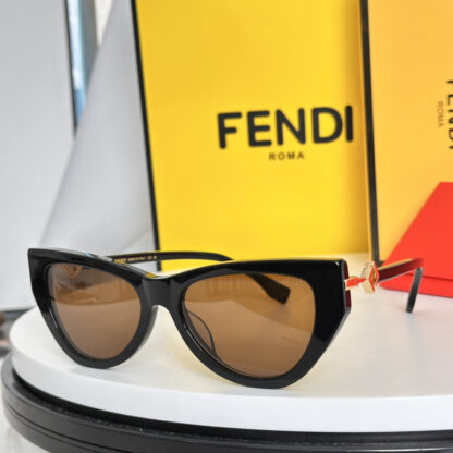 FENDI fashion trend sunglasses - Image 5