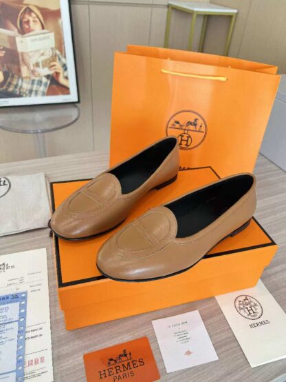 Hermès Apricot Spring Classic Trend Handmade Loafers - Image 4
