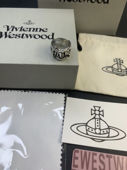 Vivienne Westwood belt buckle ring - Image 4