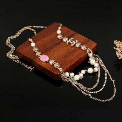 Chanel new trendy pearl necklace - Image 4