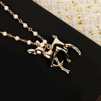 Chanel Large Deer Pearl Necklace - Image 4