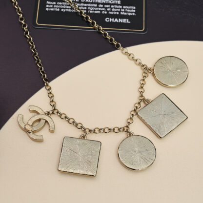Chanel multi-part enamel letter necklace - Image 4
