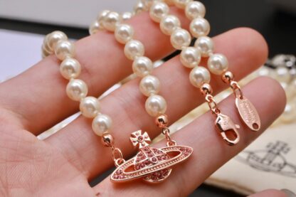 Vivienne Westwood cameo pearl necklace - Image 4