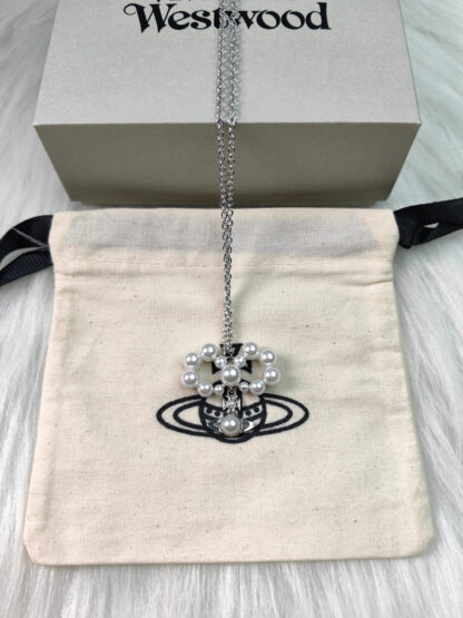 Vivienne Westwood Bow Pearl Necklace - Image 4