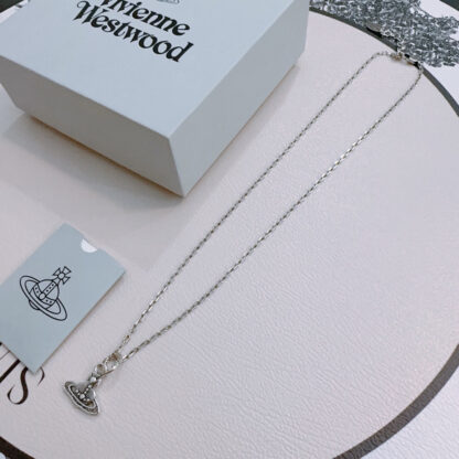 Vivienne Westwood classic large Saturn necklace unisex - Image 4