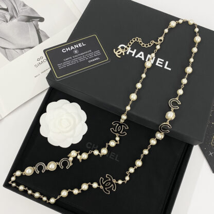 Chanel Black Enamel CC Pearl Necklace - Image 4