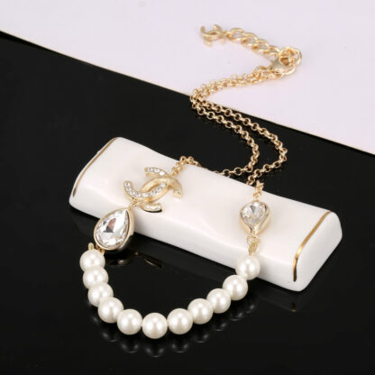 Chanel simple and generous pearl necklace - Image 4