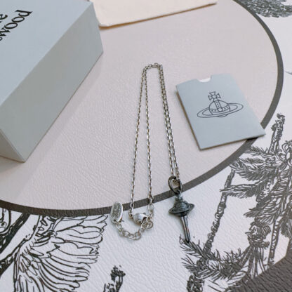 Vivienne Westwood classic large Saturn necklace unisex - Image 4