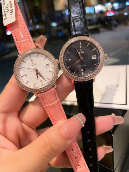 Omega - Simple and Elegant Women's Watch - Image 4